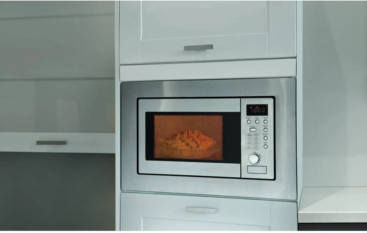 Bomann MWG 2215 EB Mikrofalówka zintegrowana z grillem / 20 l / 5 poziomów mocy mikrofalowej/1 poziom grilla, 2 poziomy mocy kombinowane (grill/kuchenka mikrofalowa), srebrna