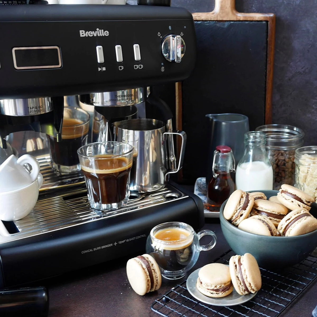 Breville Barista Max+ Ekspres do Kawy z Młynkiem, Czarny, 1555W 15 Barów
