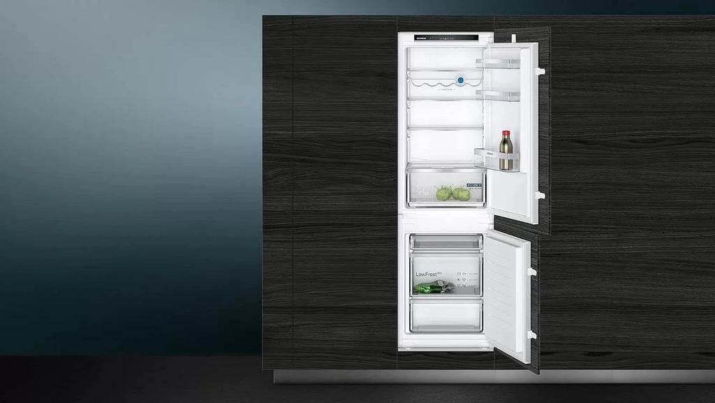 Siemens KI86VVSE0 iQ300 lodówko-zamrażarka do zabudowy/E / 229 kWh/rok / 183 l/hyperFresh system świeżości/lowFrost/oświetlenie wewnętrzne LED/bigbox/drzwi holowane