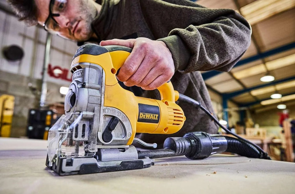 DeWalt DEWALT DW331K 701W wytrzymała wyrzynarka górna 230 V, żółta