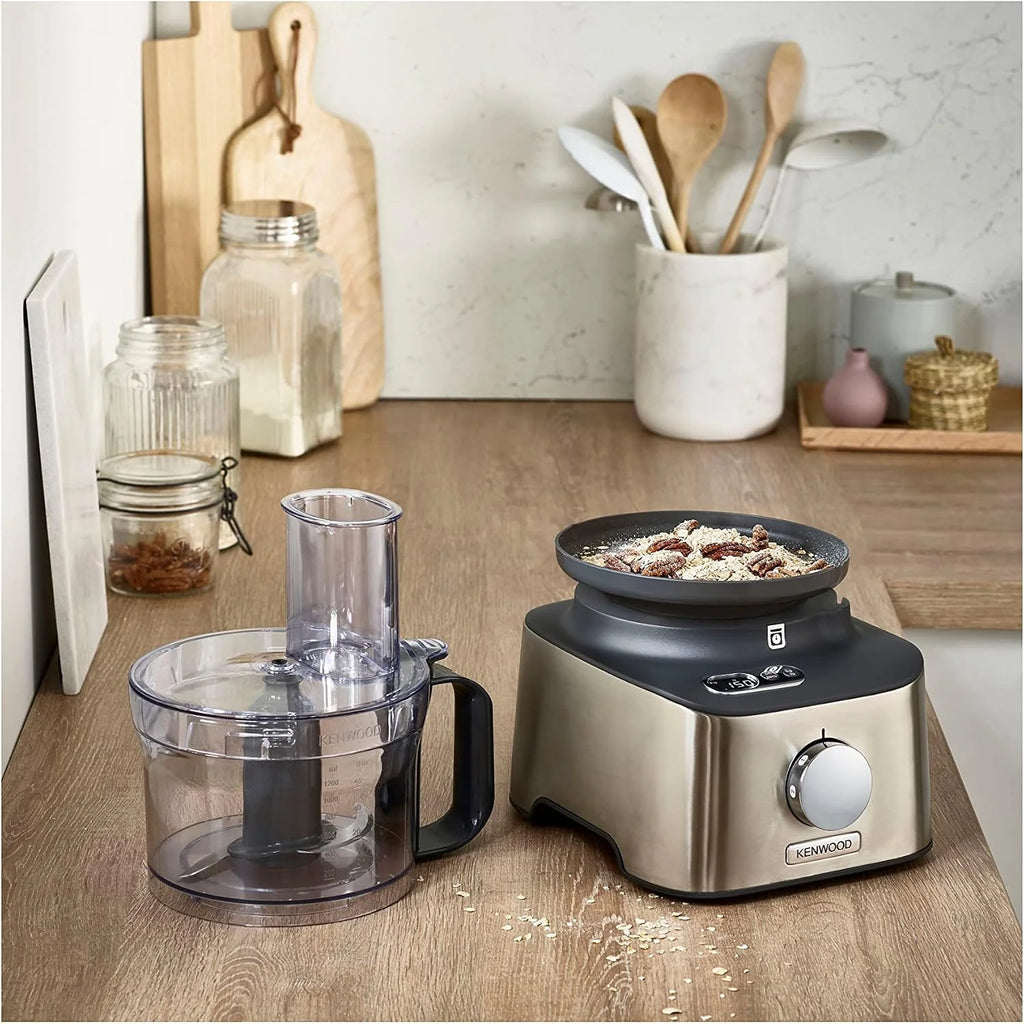 Kenwood MultiPro Compact+ FDM 313SS Kompaktowy robot kuchenny, wydajne urządzenie kuchenne z pojemnikiem roboczym 2,1 l, zintegrowana waga, w zestawie 9 części, metalowa obudowa, 800 W, kolor srebrny
