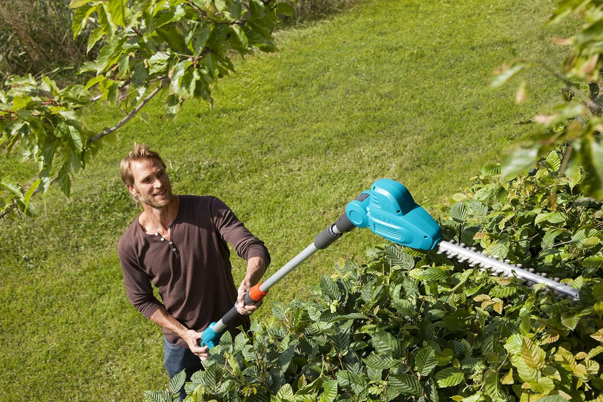 Gardena teleskopowe nożyce do żywopłotów THS 500/48: nożyce o mocy 500 W, zasięg 3,5 m, przechylana głowica i teleskopowy trzonek, dł. noża 48 cm, ergonomiczny uchwyt i ogranicznik cięcia (8883-20)