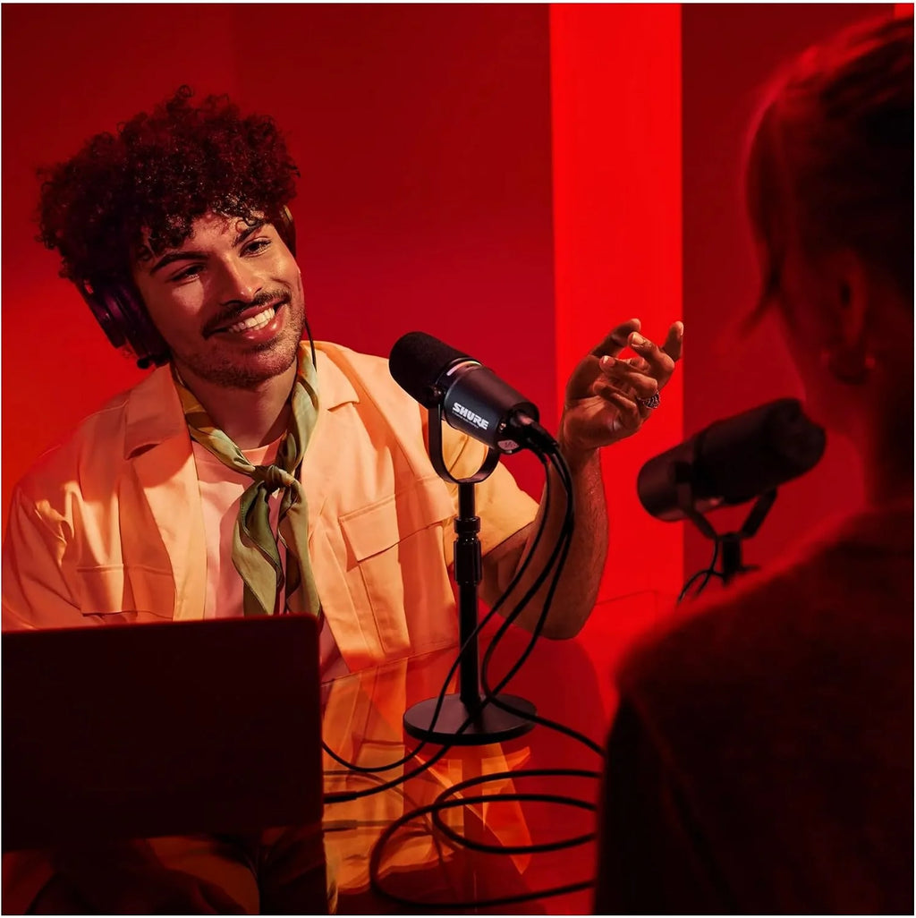 Shure Mikrofon MV7i Smart Podcast + Wbudowany Interfejs Audio – Zestaw Sprzętu z 2 Kanałami dla Podwójnych Mikrofonów XLR lub Mikrofon + Instrumenty XLR - Bezpośrednie Połączenie USB-C z PC/Telefonem