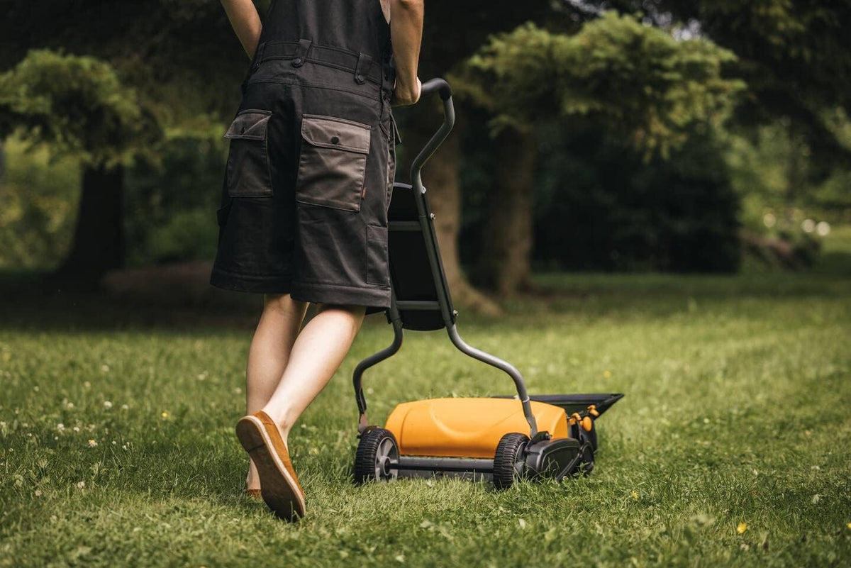Fiskars Kosiarka bębnowa, kosiarka z bezdotykowym systemem tnącym, szerokość koszenia: 46 cm, StaySharp Max, czarny/pomarańczowy/srebrny, 1000591