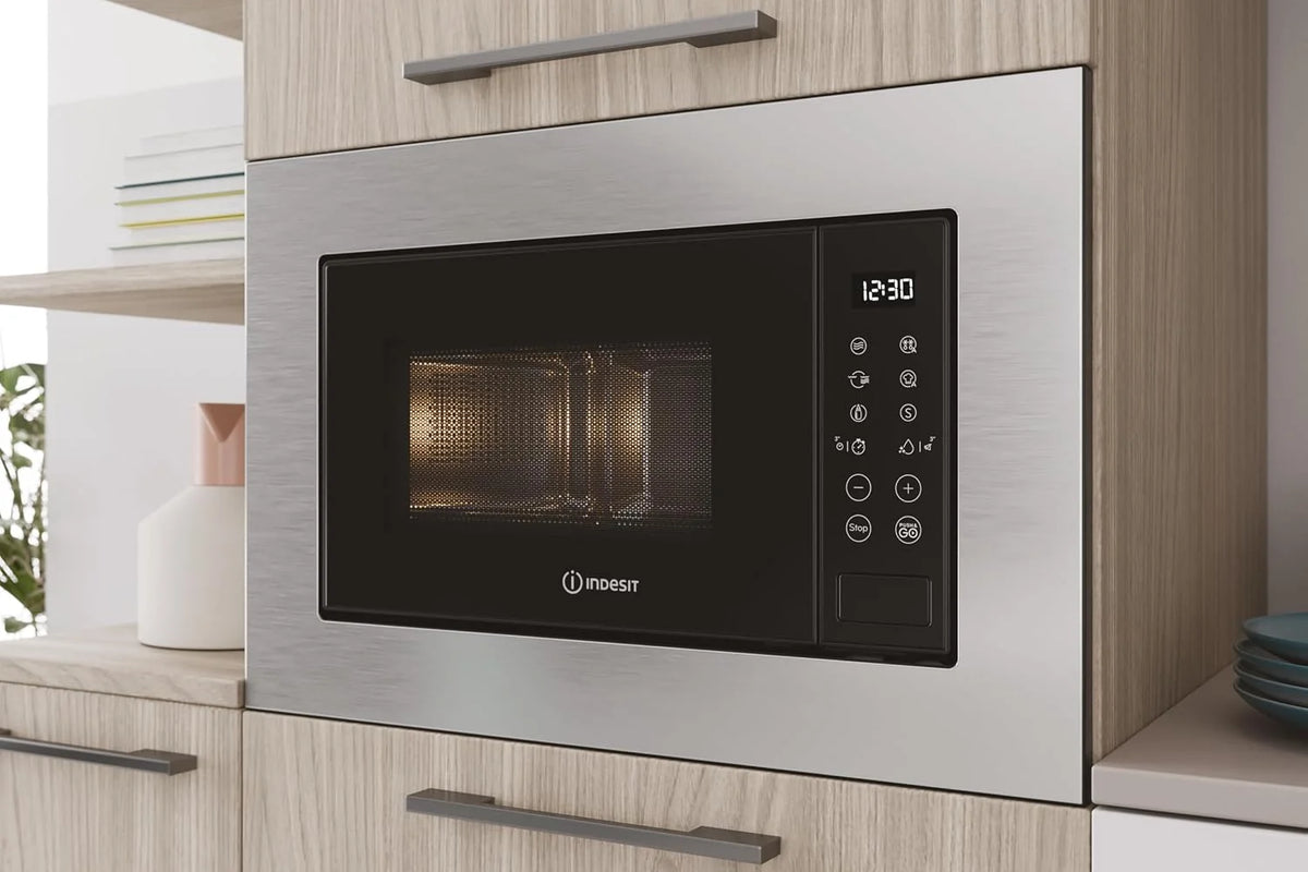 Indesit MWI 120 GX.1 kuchenka mikrofalowa do zabudowy z grillem 20 l, maksymalna moc kuchenki mikrofalowej 800 W, moc grilla 1000 W. bezpieczeństwo dzieci, push and go, automatyczne gotowanie