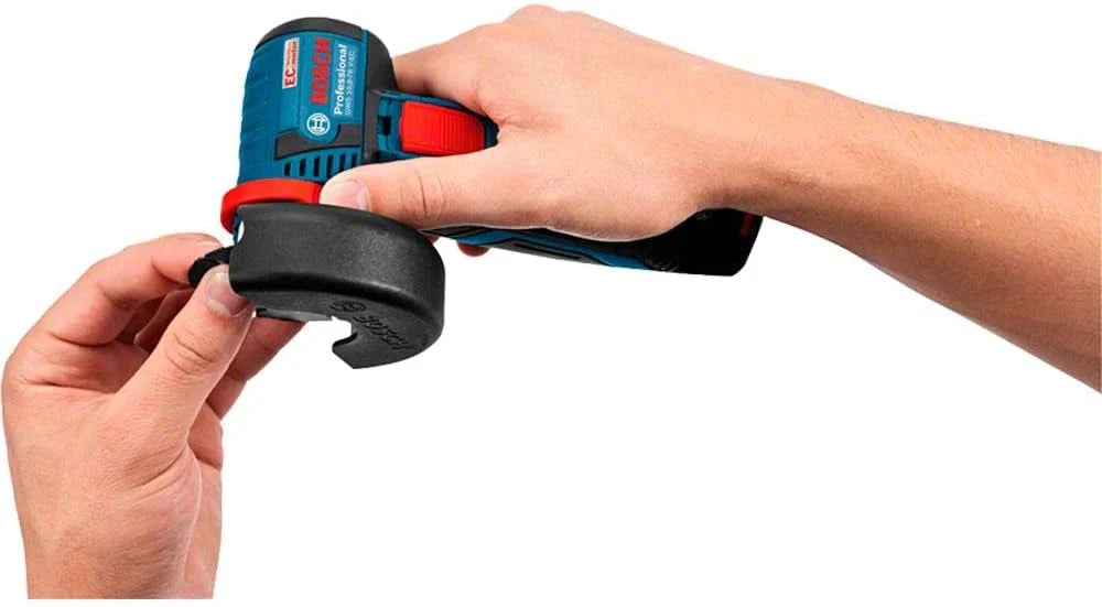 Bosch Professional system 12V: akumulatorowa szlifierka kątowa GWS 12V-76 (1 tarcza tnąca z węglików spiekanych, 2 tarcze tnące Inox, osłona)